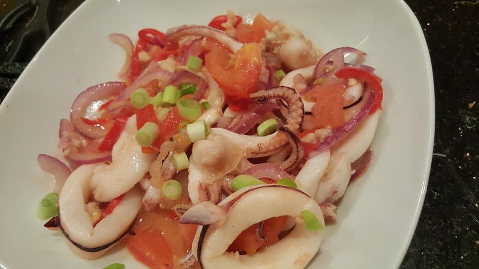 Stir-fry Squid with Tomatoes
