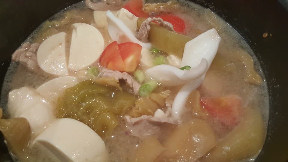 Salted Vegetables and Tofu Soup (咸菜豆腐汤)
