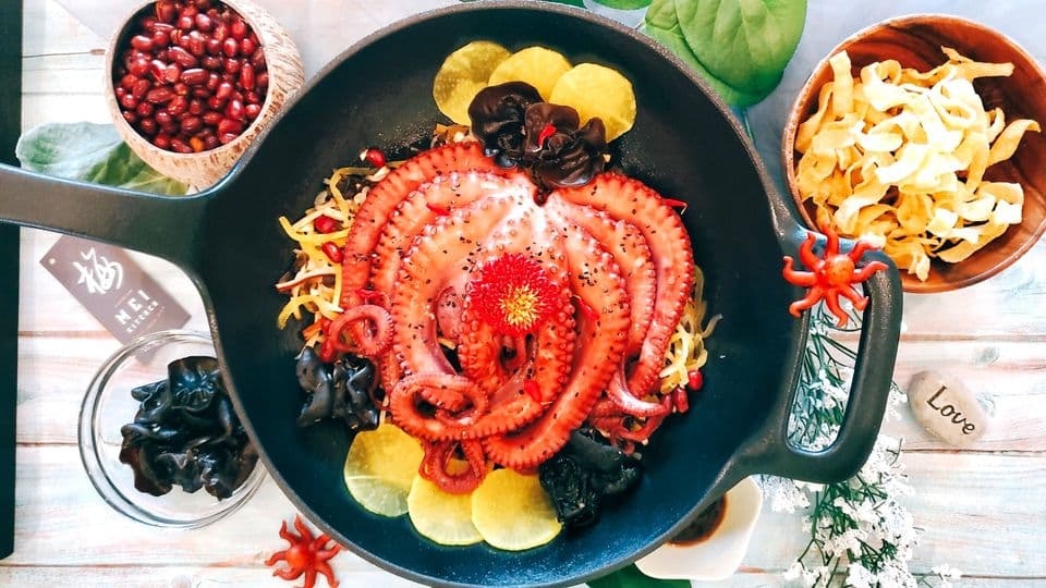 Mega Octopus Crispy Konjac Salad – Maur Yeung