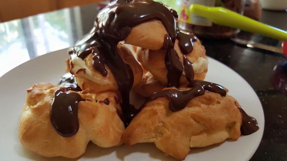 Profiteroles/Chocolate Eclairs