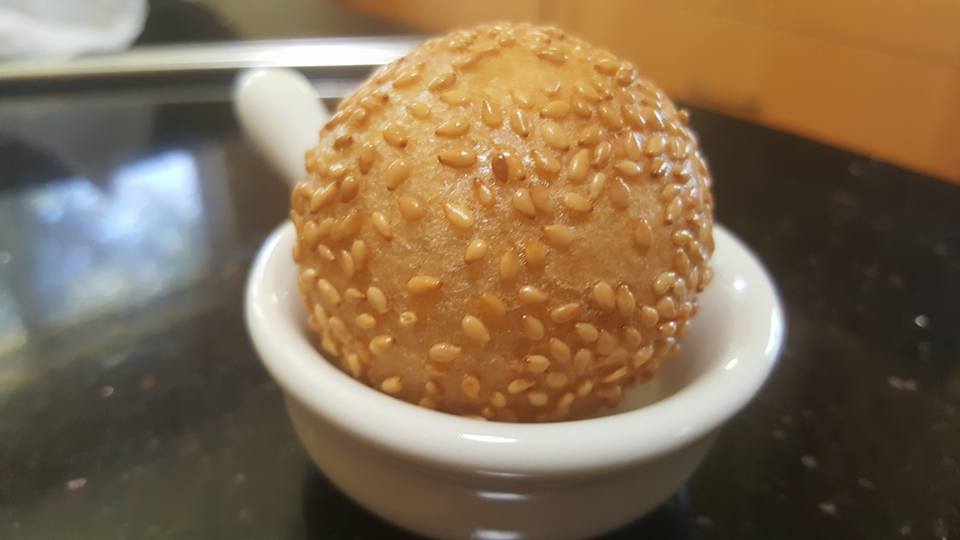 Fried Sesame Balls (金堆)